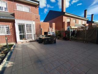 Casa aparellada a Centro. Magnífico chalet pareado, ubicación privilegiada! zona residenci
