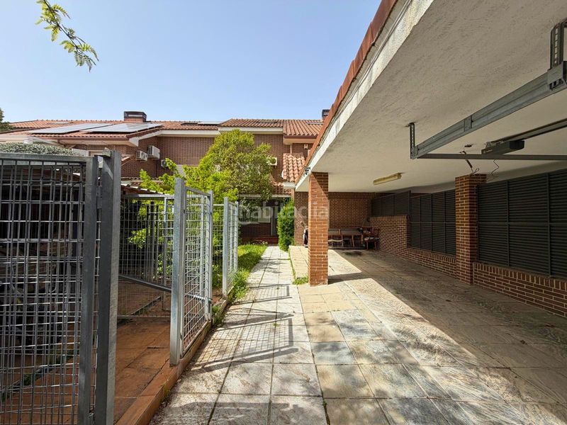 Foto 034e7ac6-32ad-4906-9658-18d38ed0afd7. Xalet amb xemeneia calefacció aparcament piscina a Rivas - Vaciamadrid
