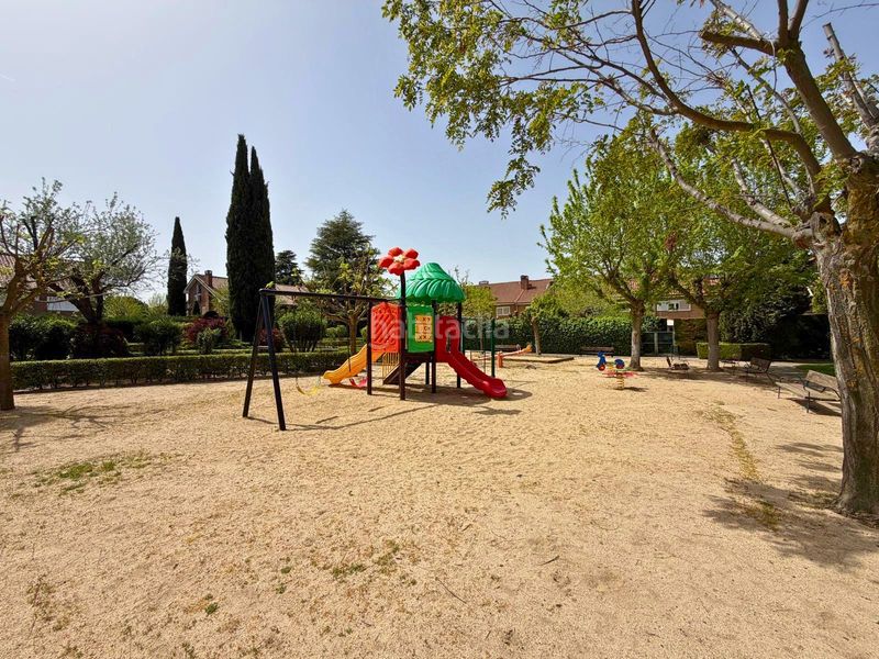 Foto d5523b18-6b10-42a4-b3a7-59956a4ce349. Xalet amb xemeneia calefacció aparcament piscina a Rivas - Vaciamadrid