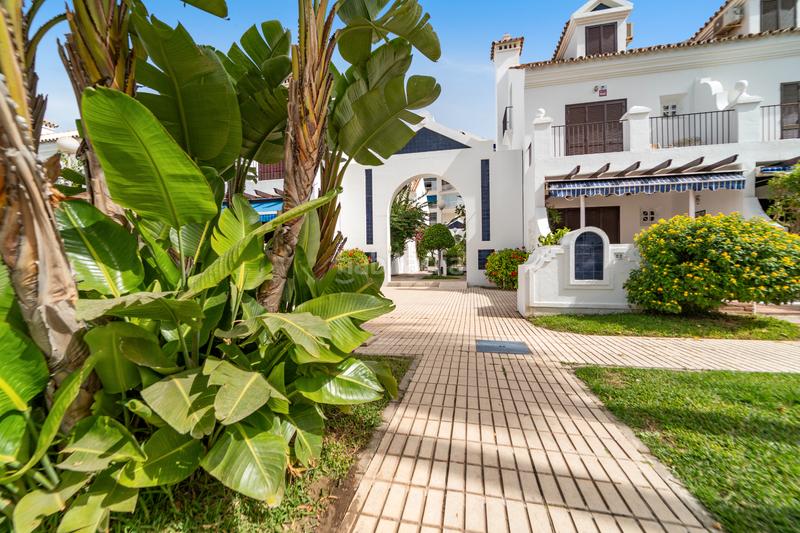 Foto 6232dc9b-859b-490a-827d-7babfb76ed93. Appartement avec piscine dans Castillo Sohail - Myramar Fuengirola