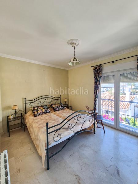 Foto 9e701eac-82c4-47e1-b5f8-77eb2526a42d. Chalet with parking pool in Castillo Sohail - Myramar Fuengirola