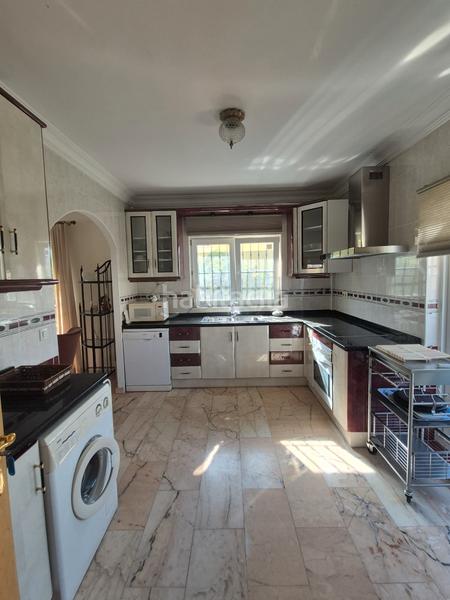 Foto b4b7e450-badf-4ef7-b703-31b9b576beba. Chalet with parking pool in Castillo Sohail - Myramar Fuengirola