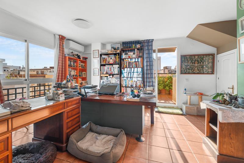 Foto 1a2d4530-b997-4577-9425-b3c04891e613. Duplex in calle cedrón 20 in La Luz - El Torcal Málaga