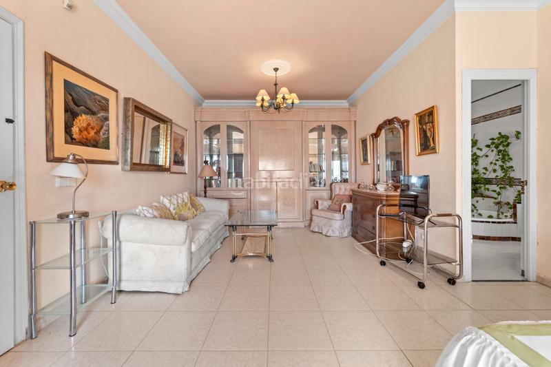 Foto 26dfaef5-a902-47f2-8f53-12162f635c5d. Casa ubicación privilegiada pueblo – villa con gran otencial y piscina privada en Benalmádena