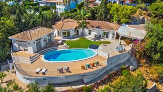 Xalet  Calle e ramos. Casa moderna con vistas mágicas en sierrezuela, mijas