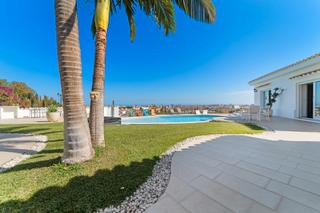 Chalet  Calle e ramos. Casa moderna con vistas mágicas en sierrezuela, mijas