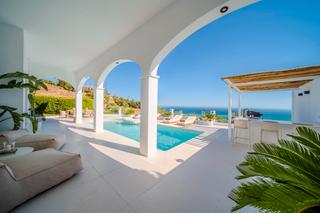 Chalet  Paseo de toledo. Presentamos villa zentosa, una lujosa propiedad ubicada en el ex