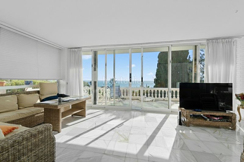 Foto 652d32a6-e8d9-43a9-aff3-421498b267e7. Casa amb xemeneia aparcament piscina a La Capellanía - El Higuerón Benalmádena