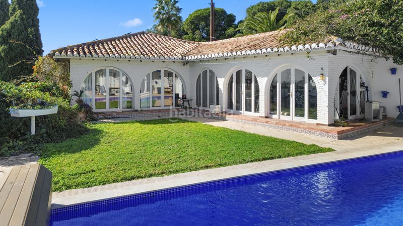 Foto f8592008-43a1-4f46-8841-ac7d1933aa6a. Casa amb xemeneia aparcament piscina a La Capellanía - El Higuerón Benalmádena