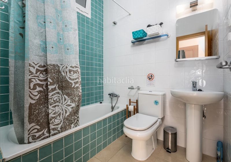 Foto c8fad13b-4d6f-4329-93cf-71d73646c851. Casa amb xemeneia aparcament piscina a Frigiliana