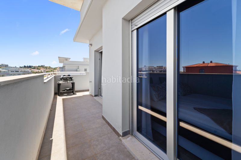 Foto e80c59ab-935a-4d7e-936f-9166d63513a8. Pis amb calefacció piscina a Castillo Sohail - Myramar Fuengirola