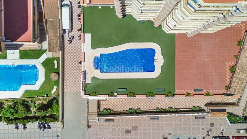Foto df35da7e-cba9-43a9-8ec7-63efdd21cdd3. Pis amb piscina a Playa de los Boliches Fuengirola