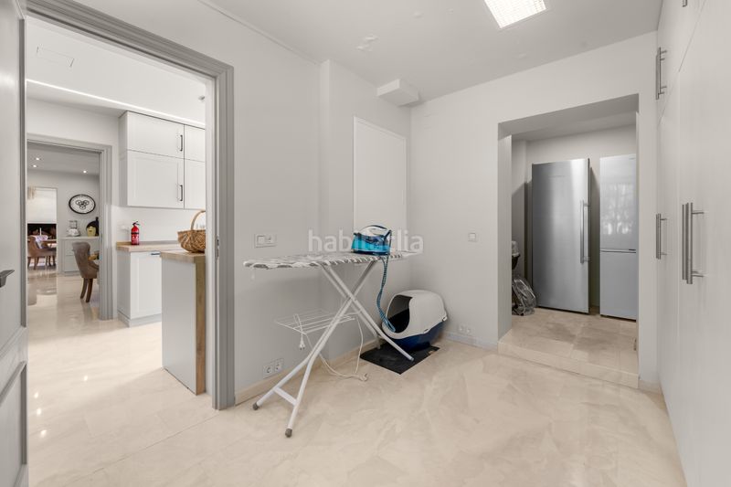 Foto 0810fa38-dab5-4be9-9062-944ae245d5a6. Casa amb xemeneia calefacció aparcament piscina a Benalmádena