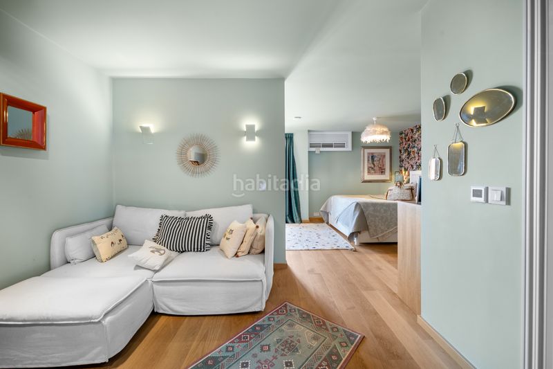 Foto ce198f36-0a00-456d-9966-dd0ebd81e90f. Casa amb xemeneia calefacció aparcament piscina a Benalmádena