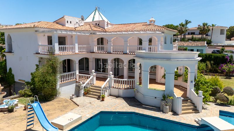 Foto 30029fbc-8a85-47a0-8aef-a4981204c071. Casa amb calefacció aparcament piscina a Hacienda Torrequebrada Benalmádena