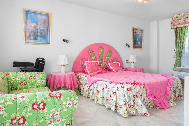 Foto 594b83c9-d24a-4f54-a827-311a8a658242. Casa amb calefacció aparcament piscina a Hacienda Torrequebrada Benalmádena