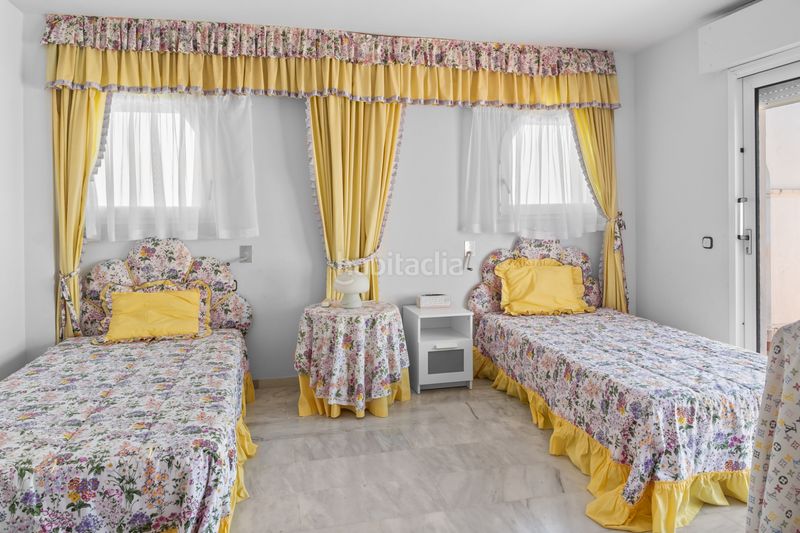Foto 69579d9d-e5bd-454c-8049-c35cf69092bd. Casa amb calefacció aparcament piscina a Hacienda Torrequebrada Benalmádena