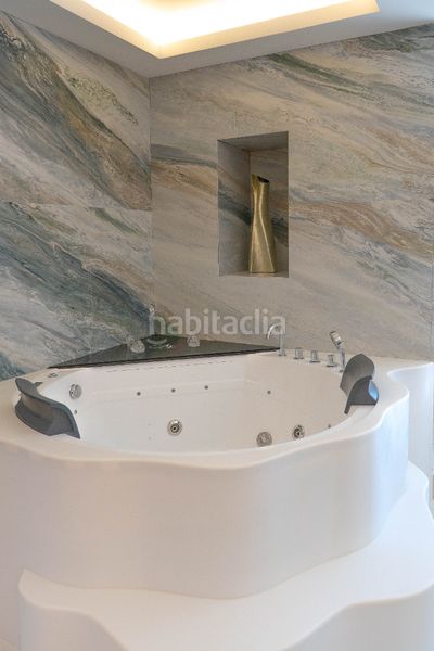 Foto 50377a15-9bcf-40de-a5e3-f56a1e7a2c33. Casa amb calefacció aparcament piscina a Hacienda Torrequebrada Benalmádena