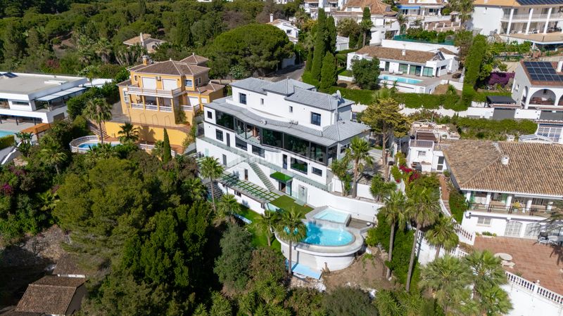Foto c9cc488f-5dd7-4929-b08f-14e9deca2d33. Casa amb calefacció aparcament piscina a Hacienda Torrequebrada Benalmádena