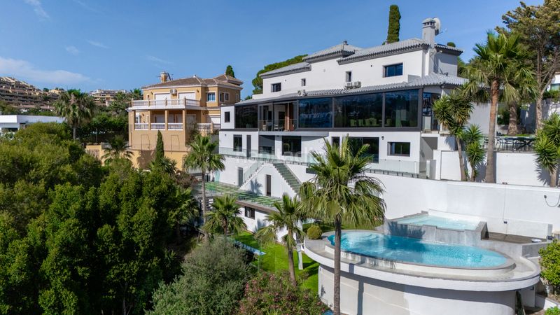 Foto d191c596-346a-4fce-9d1e-cdaed2f3583c. Casa amb calefacció aparcament piscina a Hacienda Torrequebrada Benalmádena