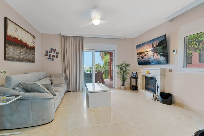 Foto b4b16d57-b3c0-4315-8021-dcb5cbc344a2. Casa amb calefacció aparcament piscina a Hacienda Torrequebrada Benalmádena
