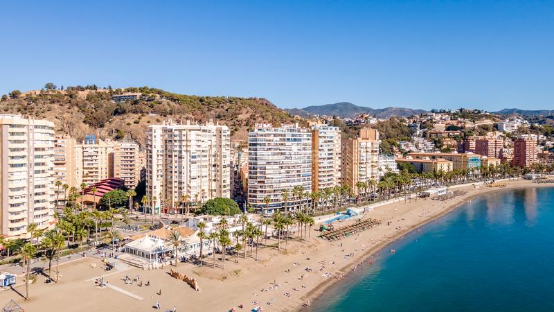 Foto 528f2522-10e6-4ba6-a2ec-c212c5c7a91a. Piso welcome to your dream home in ! en La Malagueta - Monte Sancha Málaga