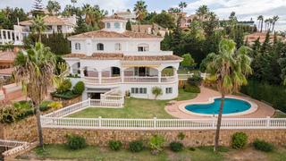 Xalet  Calle de dinamarca. Gran villa de 4 dormitorios en torrequebrada golf