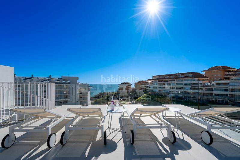 Foto f1143fc5-dc8e-474c-84fe-ac547323da59. Àtic amb calefacció piscina a Las Gaviotas - Carvajal Fuengirola
