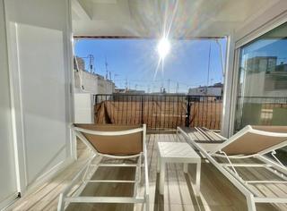 Apartament en Pg. de la carretera. Impresionante atico a un paso del mar en benidorm