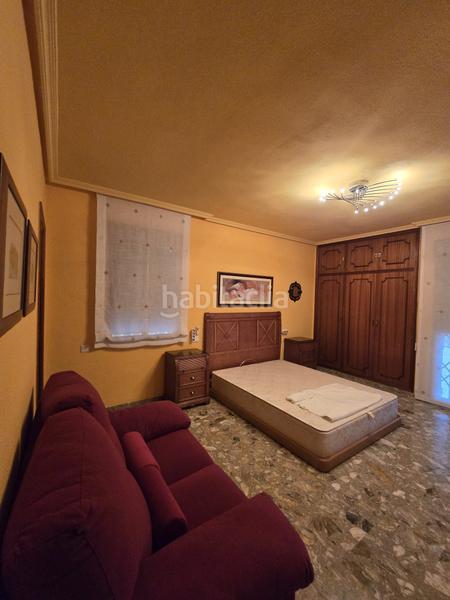 Foto 4221642a-767e-4b4e-9c38-995ba3313e35. Casa a urbanización coblanca a Urbanizaciones Benidorm