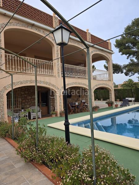Foto ca19a7f3-f75d-438d-8cf4-f1bb466caf12. Casa a urbanización coblanca a Urbanizaciones Benidorm