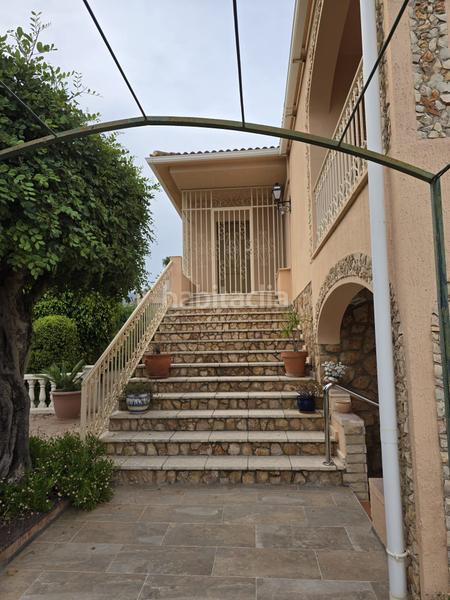 Foto dd4dbbb9-218b-43c0-b5bb-80b724a890ac. Casa a urbanización coblanca a Urbanizaciones Benidorm