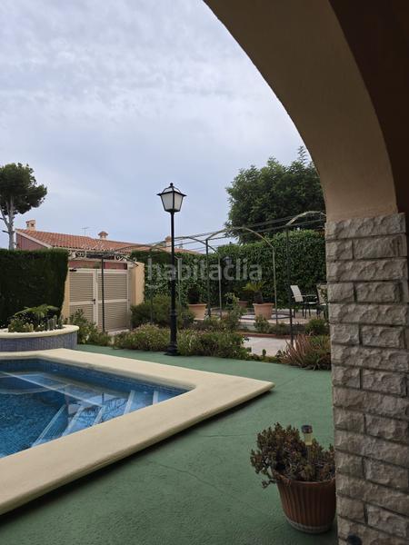 Foto ed2e788f-d5dd-49fa-81b4-6e2460b221cf. Casa a urbanización coblanca a Urbanizaciones Benidorm