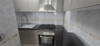 Apartament  Calle carrasco. Amplio apartamento en el centro de benidorm con maravillosa terr