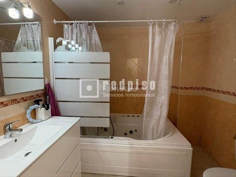 Foto c2d59dea-57f3-4ea4-bfbc-8d07e200bfda. Duplex with heating in El Cortijuelo Málaga