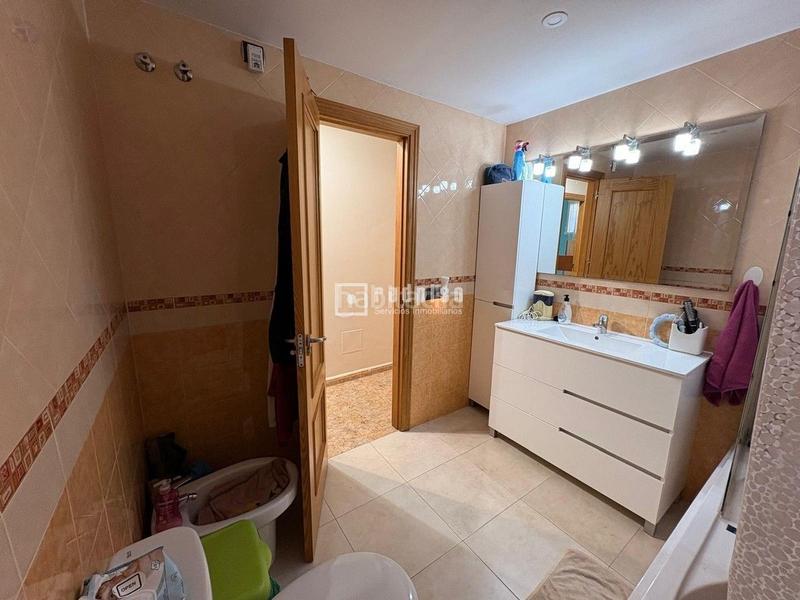 Foto c9c6f160-f3a3-4b55-a2a7-03952a42a799. Duplex with heating in El Cortijuelo Málaga