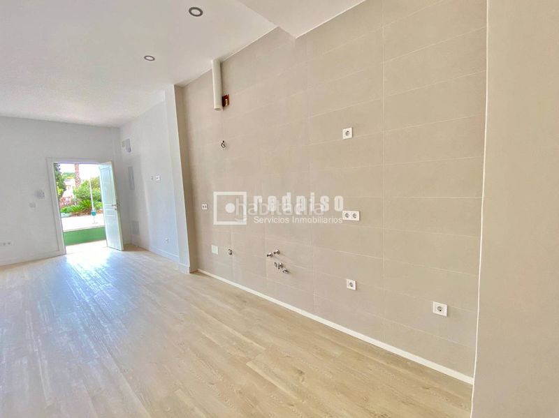 Foto 01ebc129-9416-4773-a2d5-34c6d464c3f8. Apartament amb piscina a El Consul - Ciudad Universitaria - El Romeral Málaga