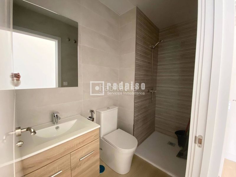 Foto 2fbf3e7b-8b6e-42d6-a12c-e1bcf5323909. Apartament amb piscina a El Consul - Ciudad Universitaria - El Romeral Málaga