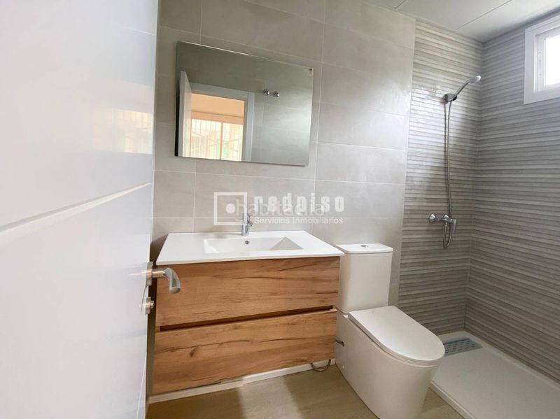 Foto 6e6dffa8-34e2-494e-963b-1e2c339a2616. Apartament amb piscina a El Consul - Ciudad Universitaria - El Romeral Málaga