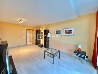 Pis a Santa Isabel. Piso en venta en calle navarro ledesma