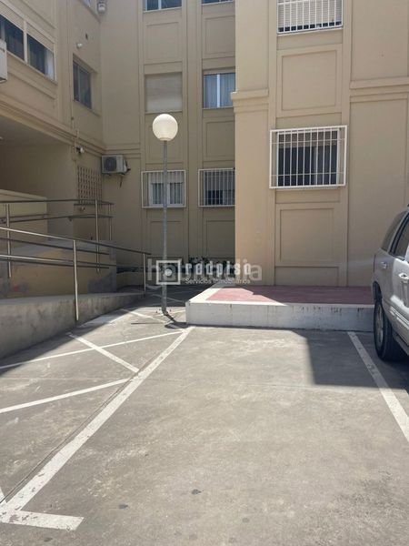 Foto cc02d055-0ef2-4c2d-8096-36586361fd4e. Pis a El Consul - Ciudad Universitaria - El Romeral Málaga