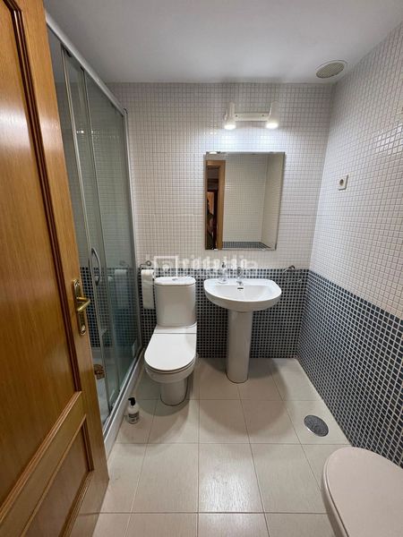 Foto e16f66ab-d625-42e9-9a63-8981d24e73b5. Lloguer pis amb calefacció aparcament piscina a El Consul - Ciudad Universitaria - El Romeral Málaga