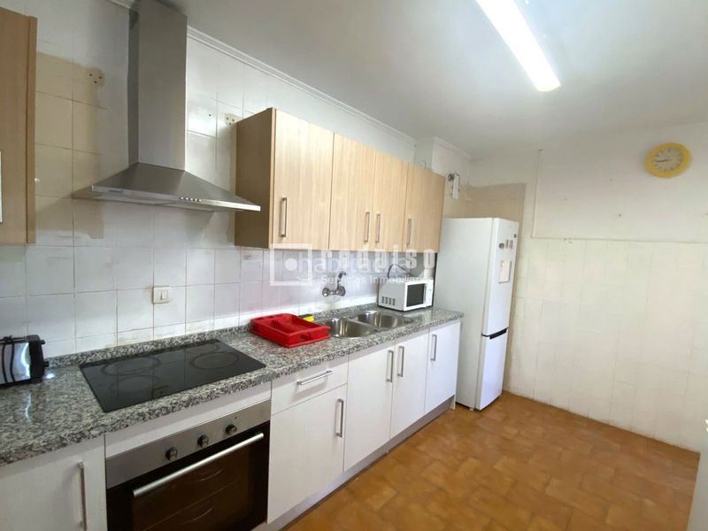 Foto c1e5dba7-87c7-459a-9903-d17c1bc61d73. Rent flat with heating in El Consul - Ciudad Universitaria - El Romeral Málaga