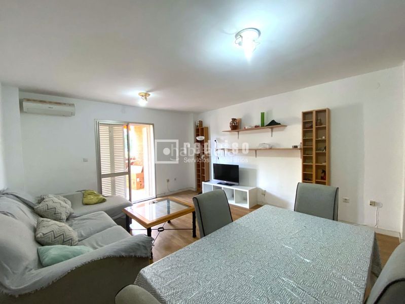 Foto ebda7034-80ce-41f7-8ac8-5df1a6376ea3. Rent flat with heating in El Consul - Ciudad Universitaria - El Romeral Málaga