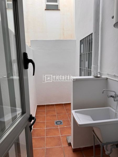 Foto 4e13dd9b-e90e-4657-8c8b-ec94950ea81a. Affitto duplex con riscaldamento in El Consul - Ciudad Universitaria - El Romeral Málaga