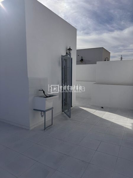Foto d12cd679-f259-4c5e-bc7a-1093716e3fed. Affitto duplex con riscaldamento in El Consul - Ciudad Universitaria - El Romeral Málaga