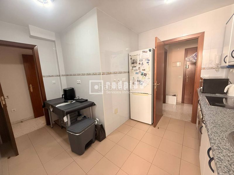 Foto 50285f38-9692-4246-a98b-0afe59e43917. Lloguer pis amb calefacció piscina a El Consul - Ciudad Universitaria - El Romeral Málaga