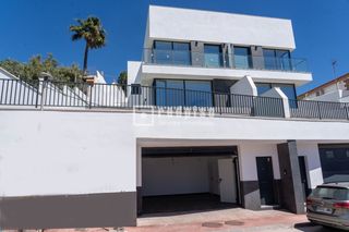 Chalet in Fuente Alegre - El Chaparral - Los Morales