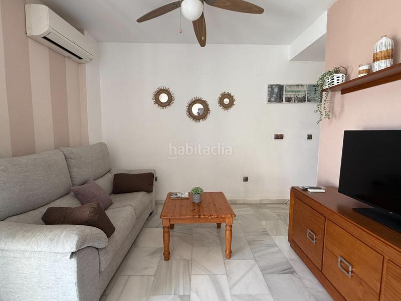 Foto c3dcc15f-4ecb-4800-91b9-63cbc3e7efce. Location appartement avec parking dans El Morche Torrox