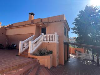 Xalet a Cerrado de Calderón - Hacienda Paredes. Chalet en cerrado del calderón